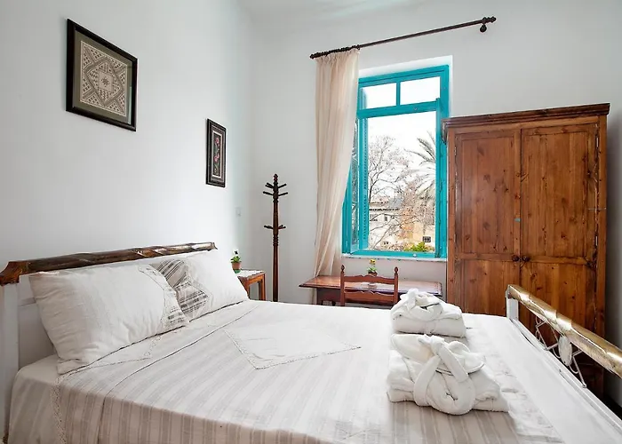 Bougainvillea Garden Nicosie